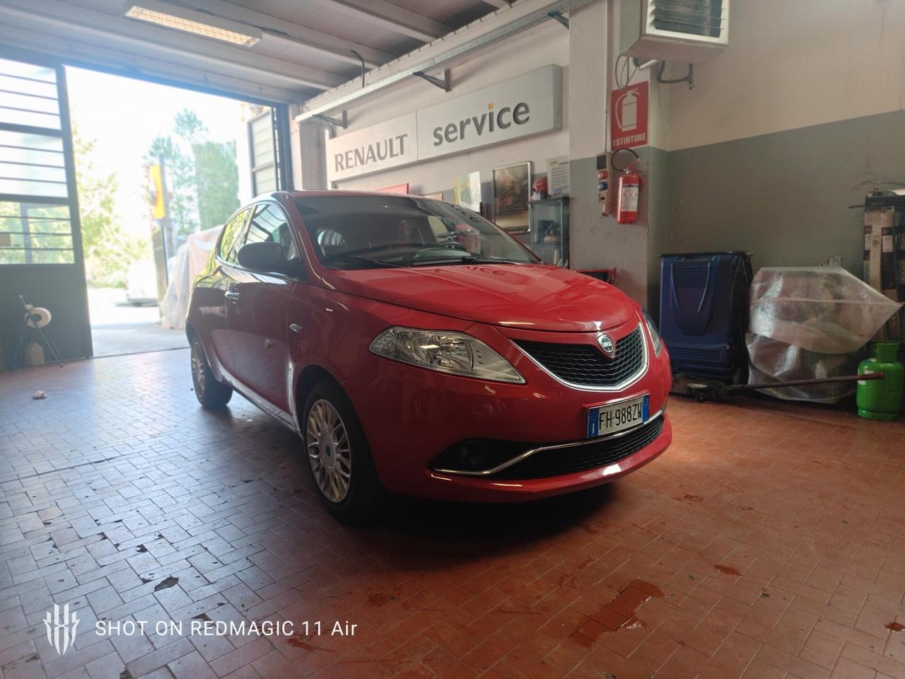 Lancia Ypsilon 1.2 69 CV 5 porte