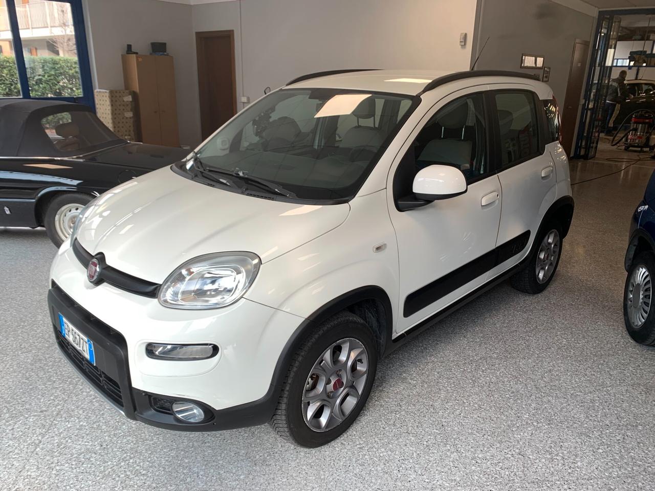 Fiat Panda 1.3 MJT 16V DPF 4x4 Climbing