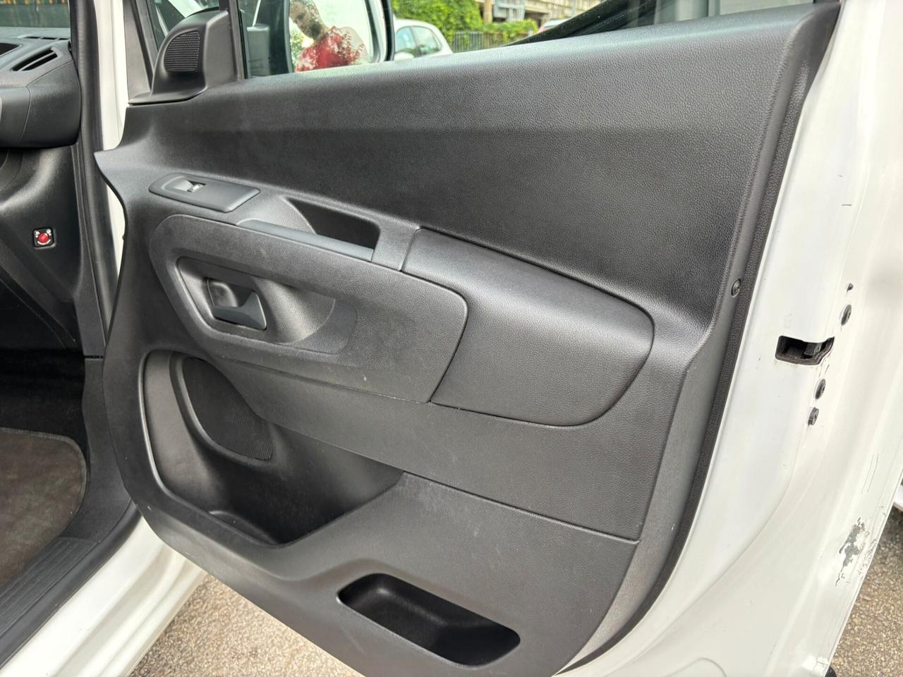 Opel Combo Cargo 1.6 Diesel PC 650kg