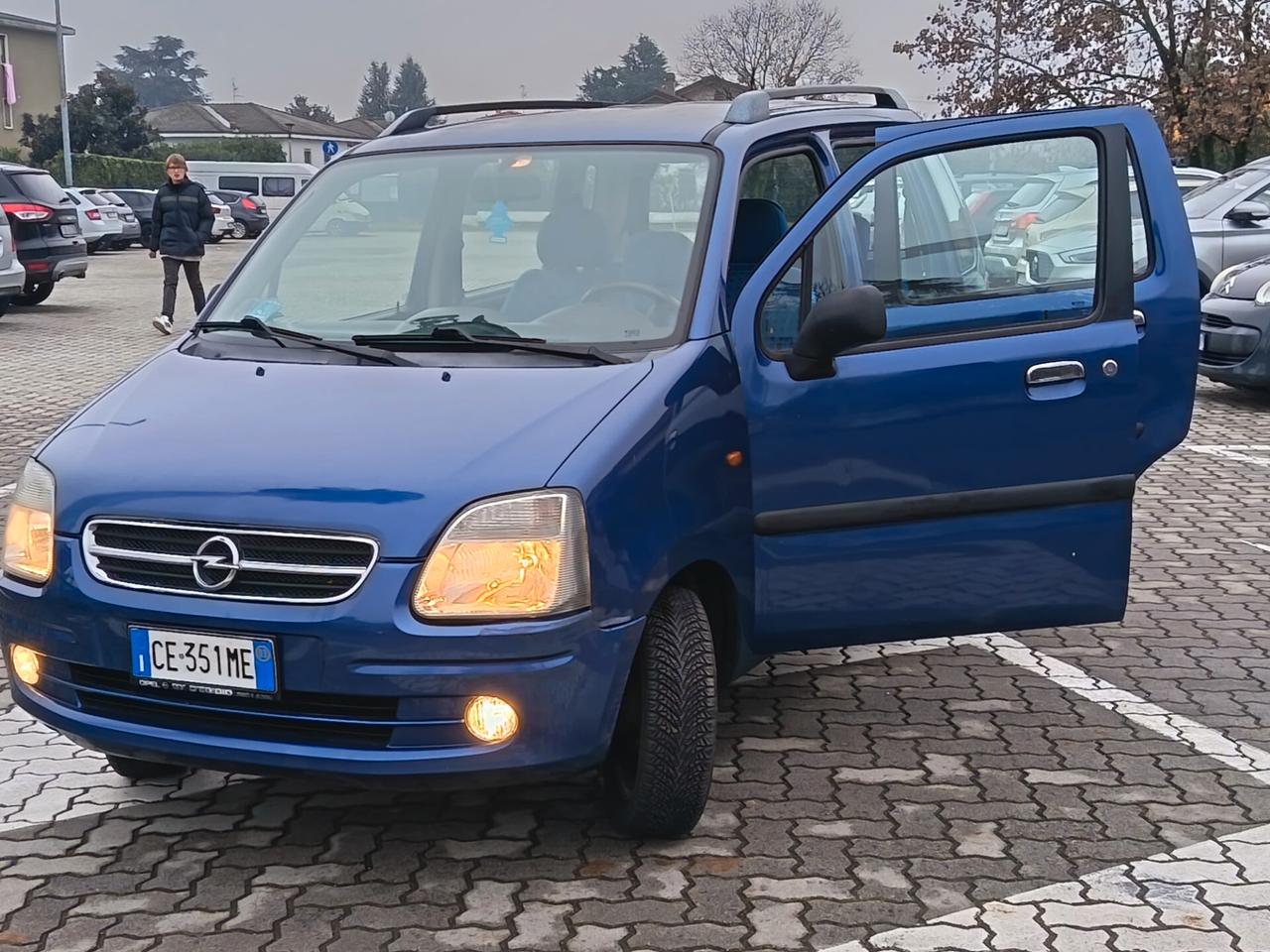 Opel Agila 1.2 16V Comfort