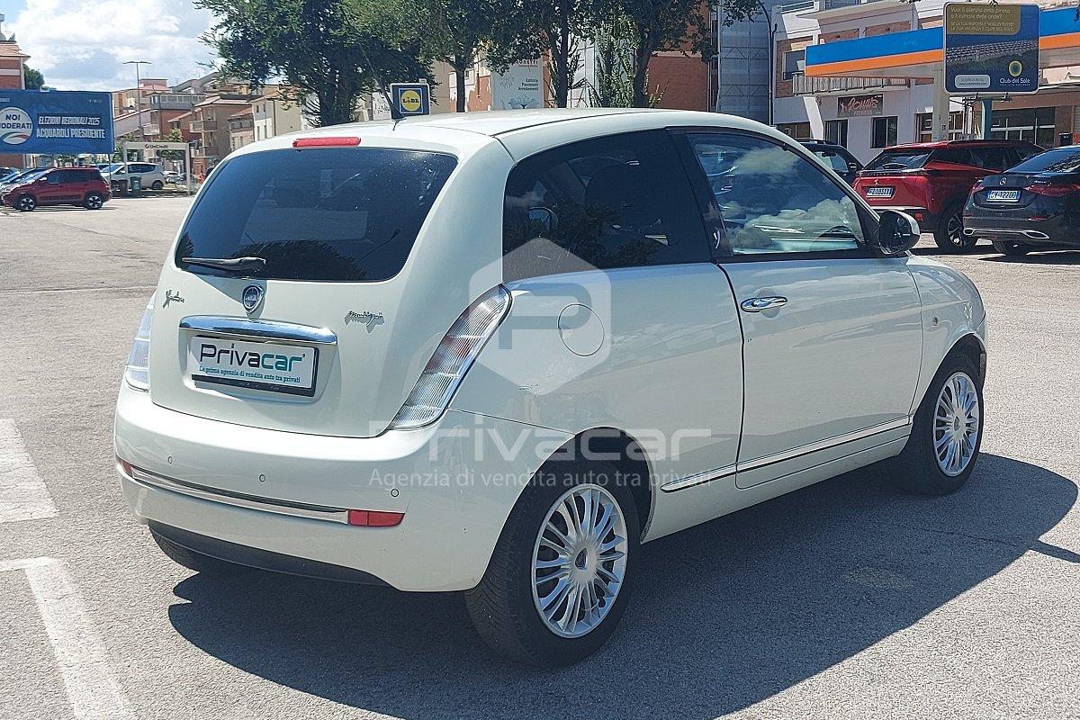 LANCIA Ypsilon 1.3 MJT 75 CV MomoDesign