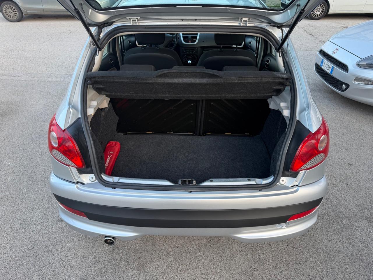 Peugeot 206 Plus 1.1 benzina 60 cv 2011