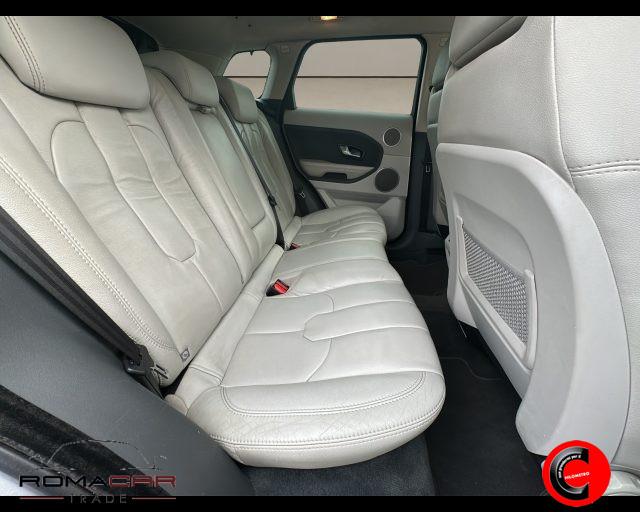 LAND ROVER Range Rover Evoque 2.2 TD4 5p. Pure