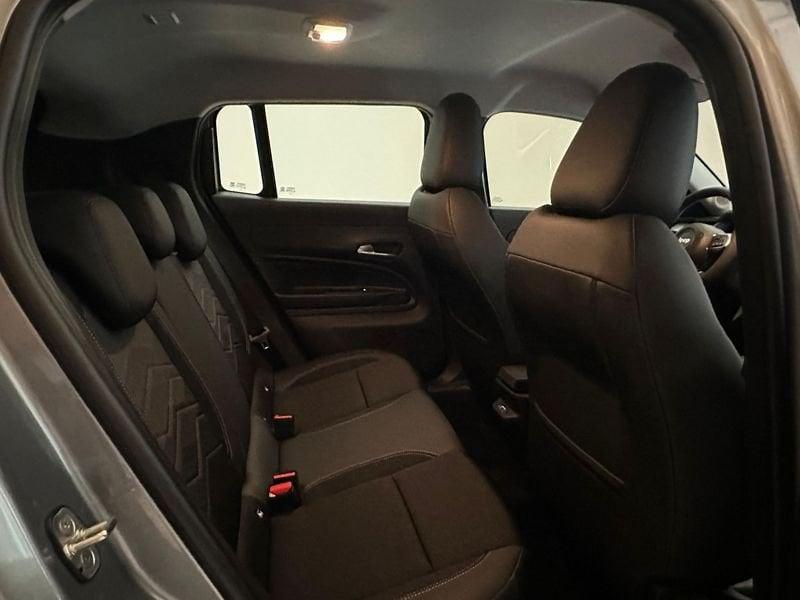 Jeep Avenger 1.2 Turbo Altitude MHEV IVA ESPOSTA