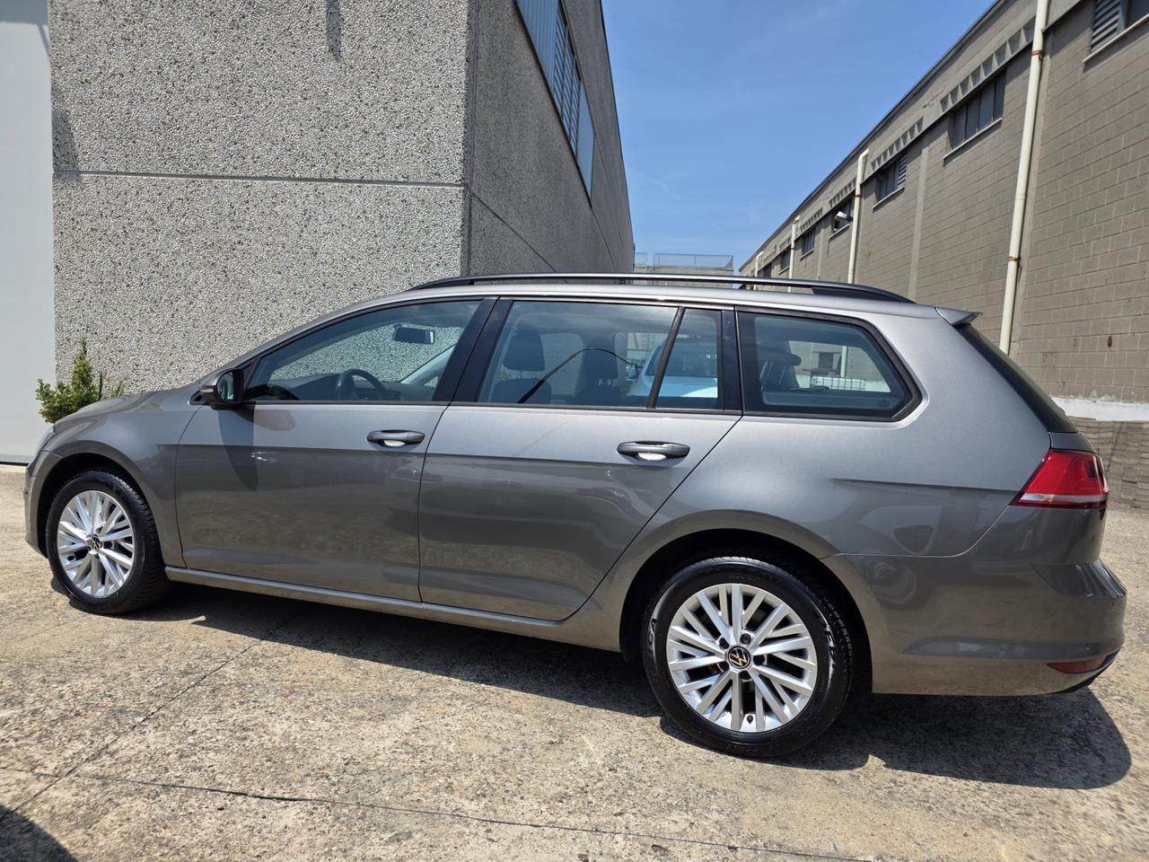 Volkswagen Golf Variant 1.6 TDI 110 CV AUTOMATICO Euro 6 B