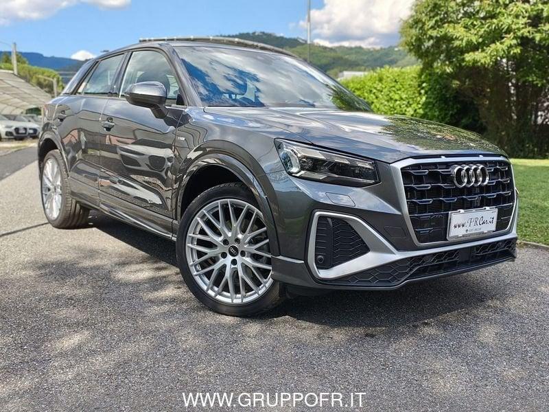 Audi Q2 35 TDI S tronic Identity Black