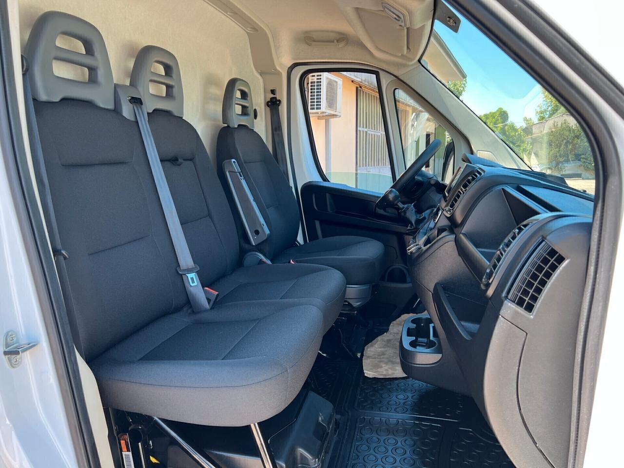 Fiat Ducato 35 2.2 Mjt 140CV PLM-TM Furgone con RAMPA DI CARICO