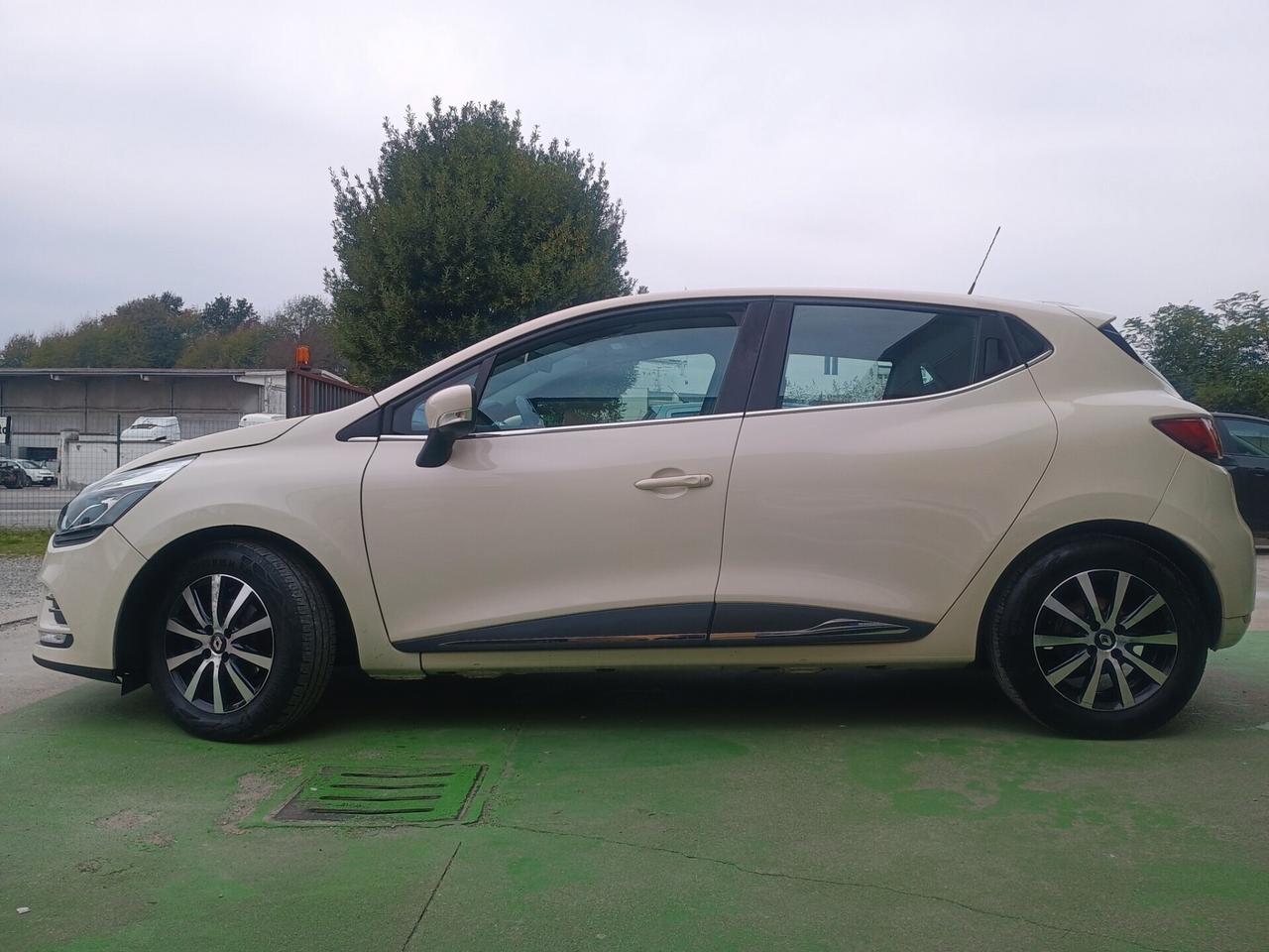 RENAULT CLIO NEOPATENTATI EURO6