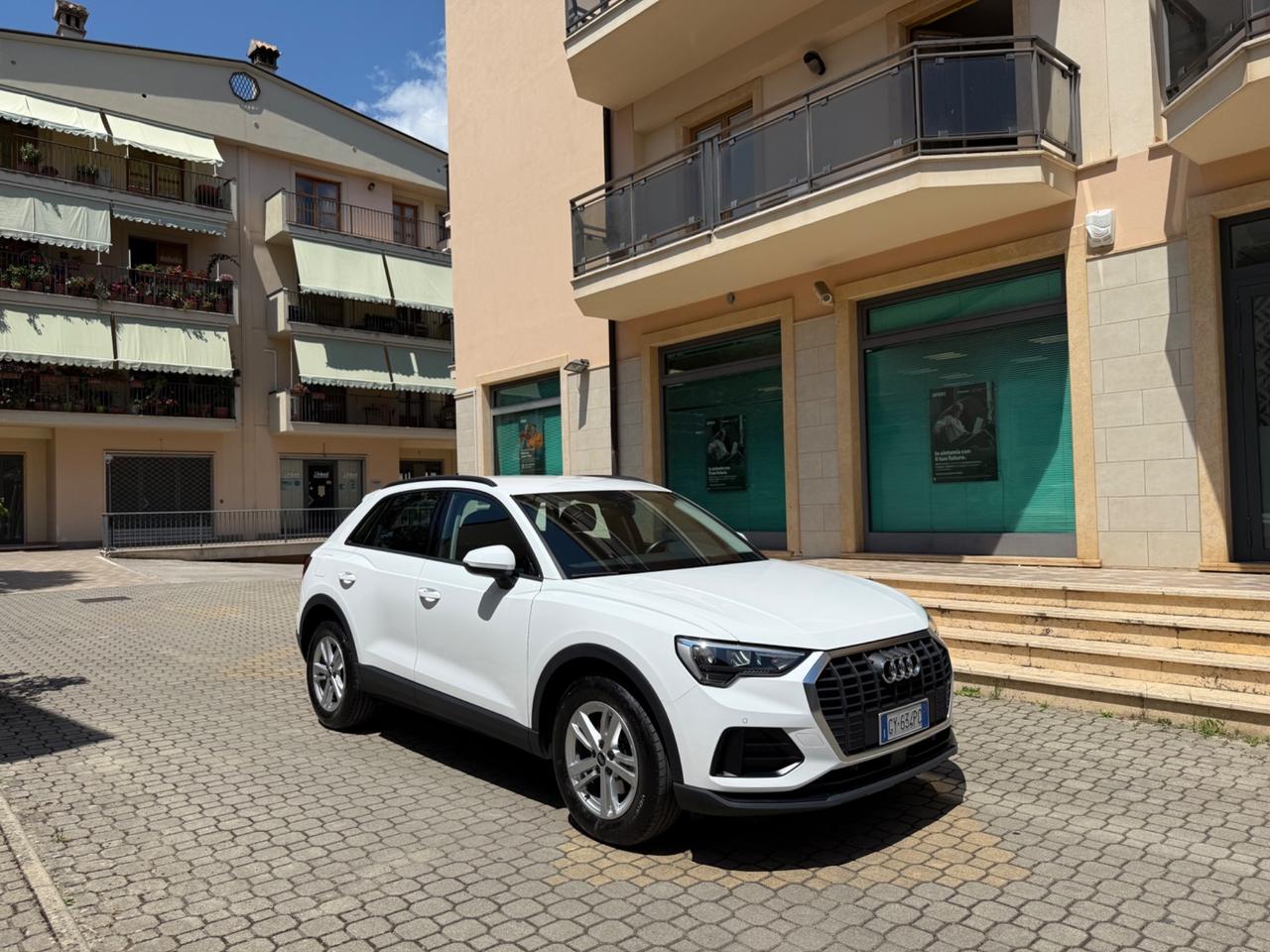 Audi Q3 35 TDI Business Advanced
