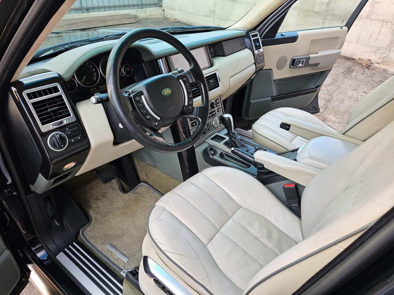 Land Rover Altro Vogue
