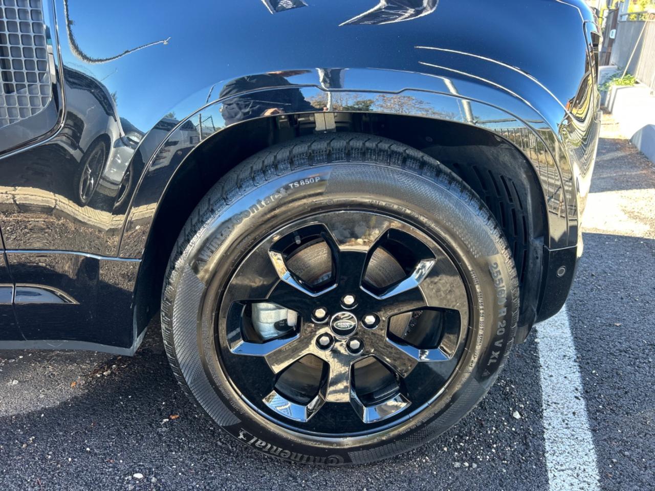 Land Rover Defender 110 3.0D I6 250 CV AWD Auto X-Dynamic SE