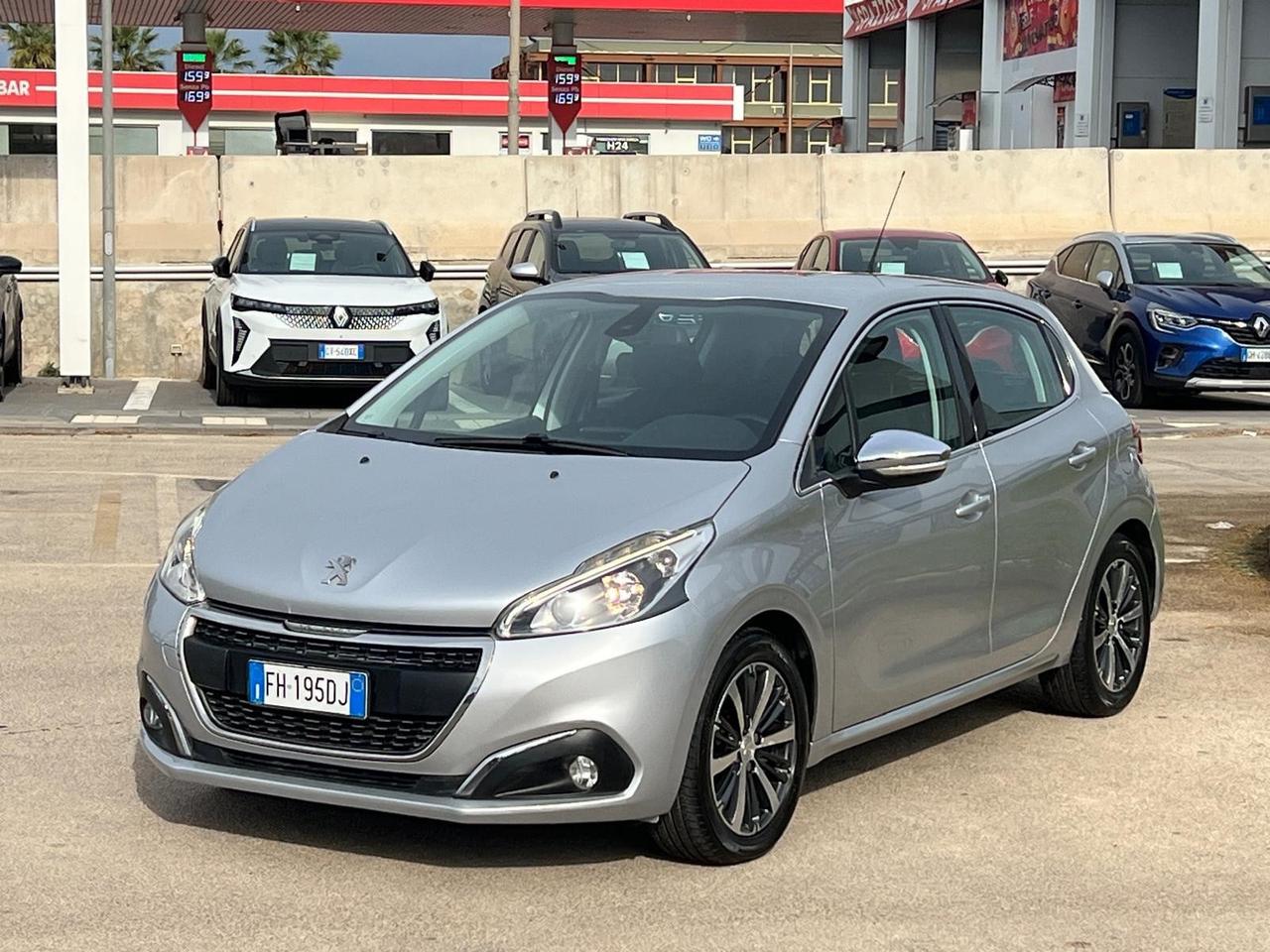 Peugeot 208 BlueHDi 75 5 porte Allure