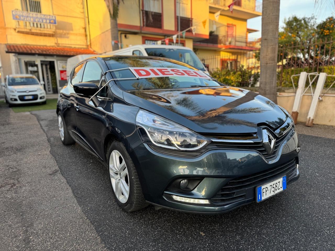 Renault Clio dCi 8V 75 CV Start&Stop 5 porte Energy Duel