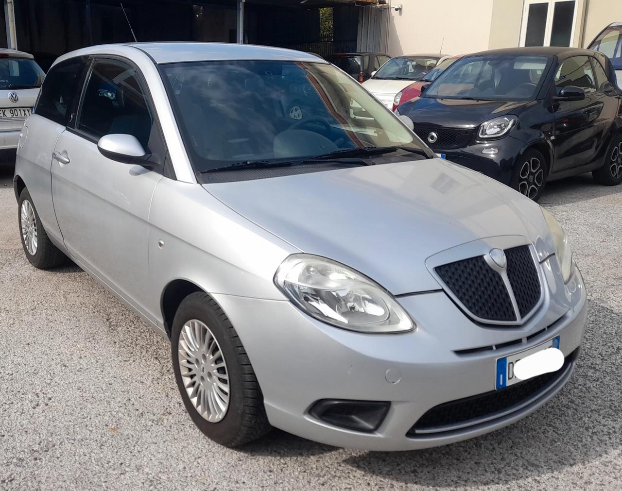 Lancia Ypsilon 1.2 Argento