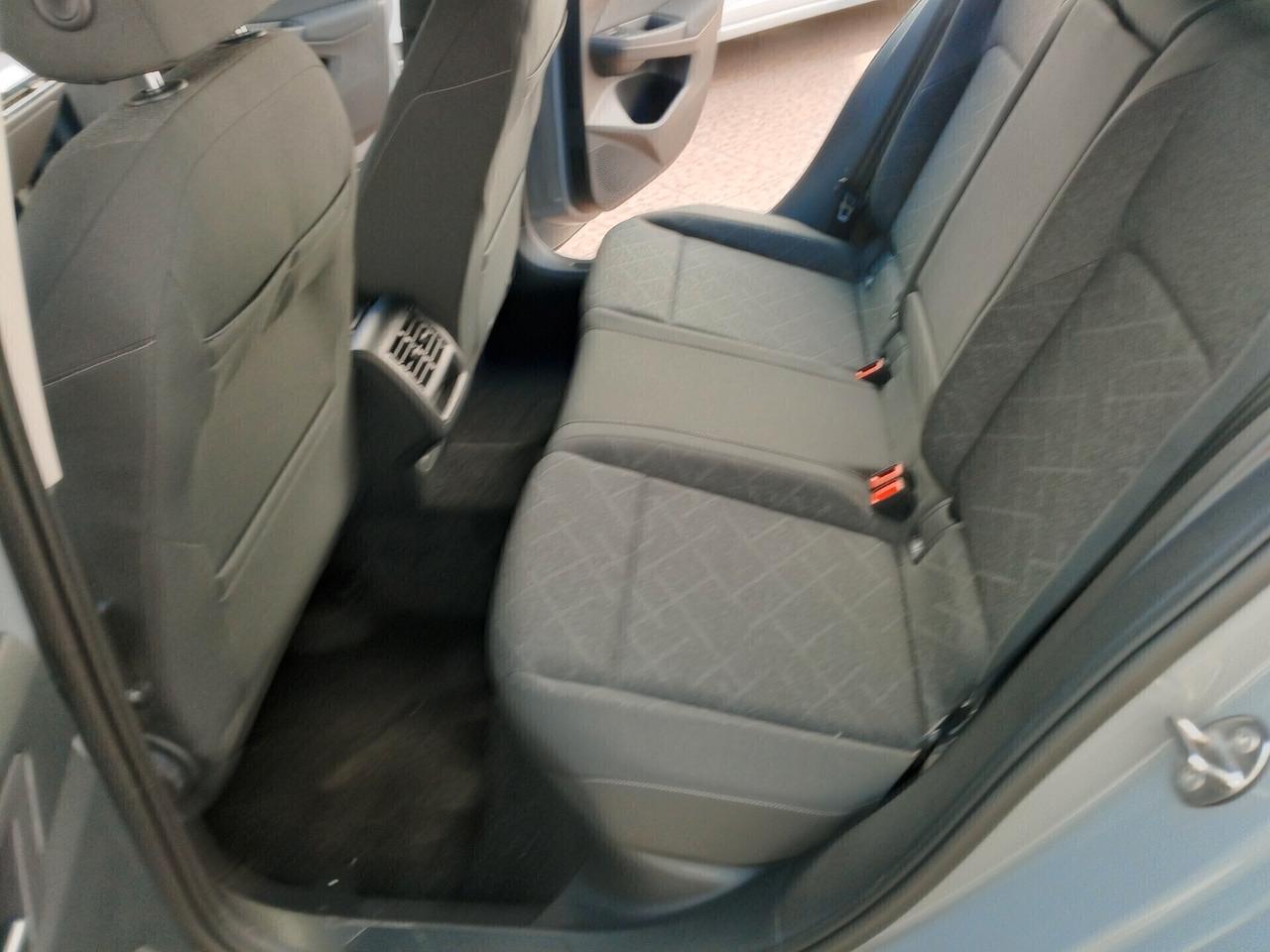Volkswagen Golf 2.0 TDI SCR Style
