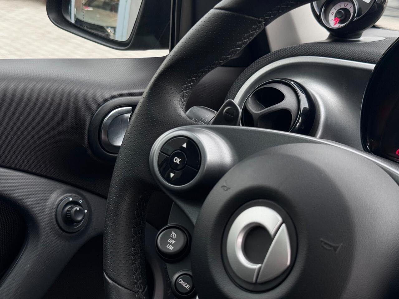 Smart ForFour 90 0.9 Turbo twinamic Passion TETTO PANO TAGLIANDI MERCEDES