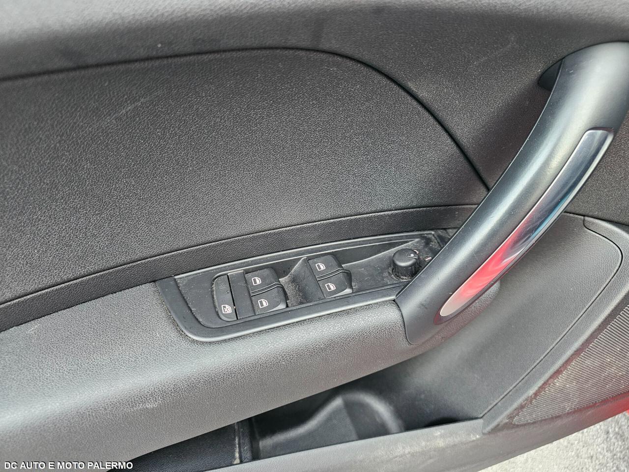 Audi A1 SPB 1.6 TDI S-tronic 90CV.Atomatic.a.2012