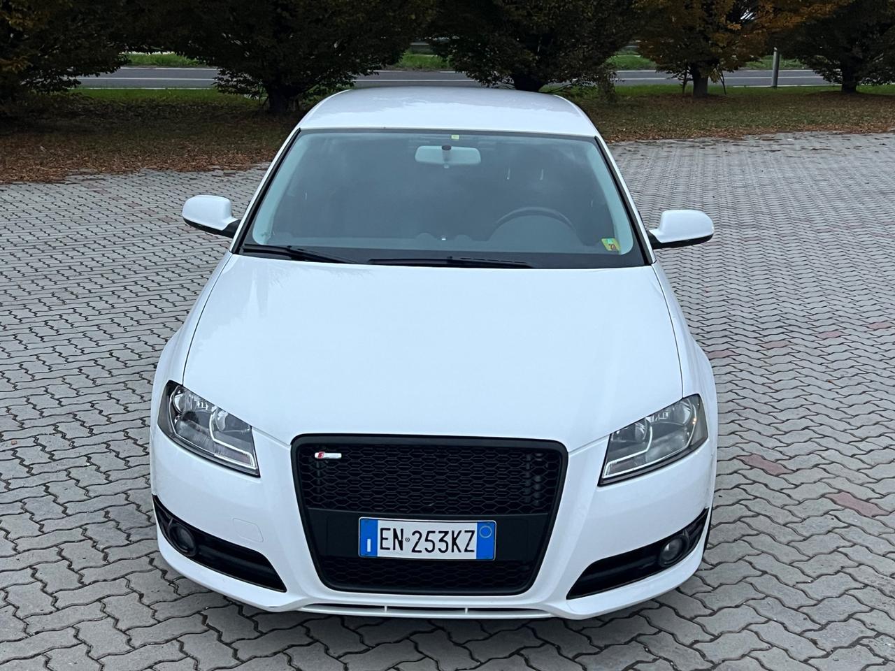 Audi A3 SPB 1.6 TDI CR F.AP. Young Edition