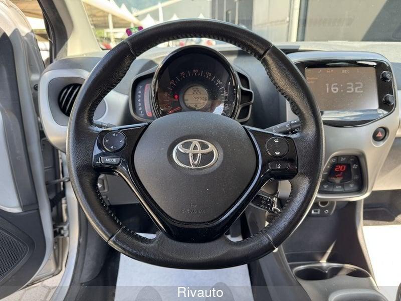 Toyota Aygo Aygo 1.0 VVT-i 69 CV 5 porte x-play TSS