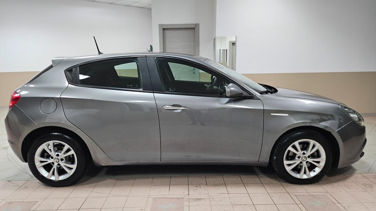 Alfa Romeo Giulietta 1.6 JTDm-2 105 CV Exclusive