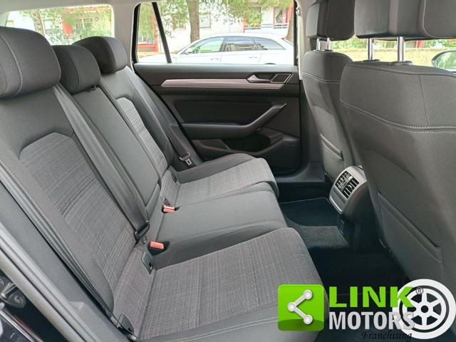 VOLKSWAGEN Passat Variant 2.0 TDI SCR EVO DSG Executive