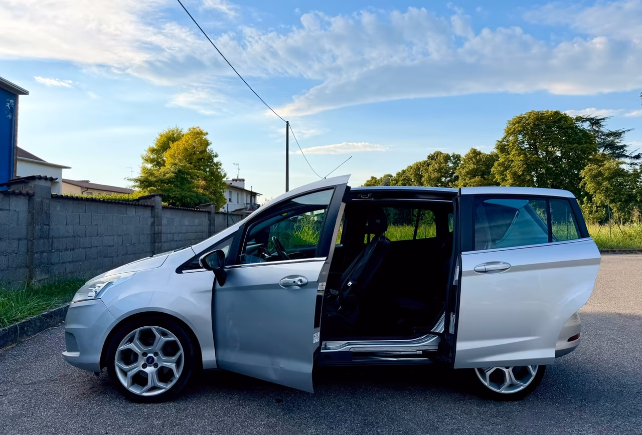 Ford B-Max 1.5 TDCi 75 CV Titanium