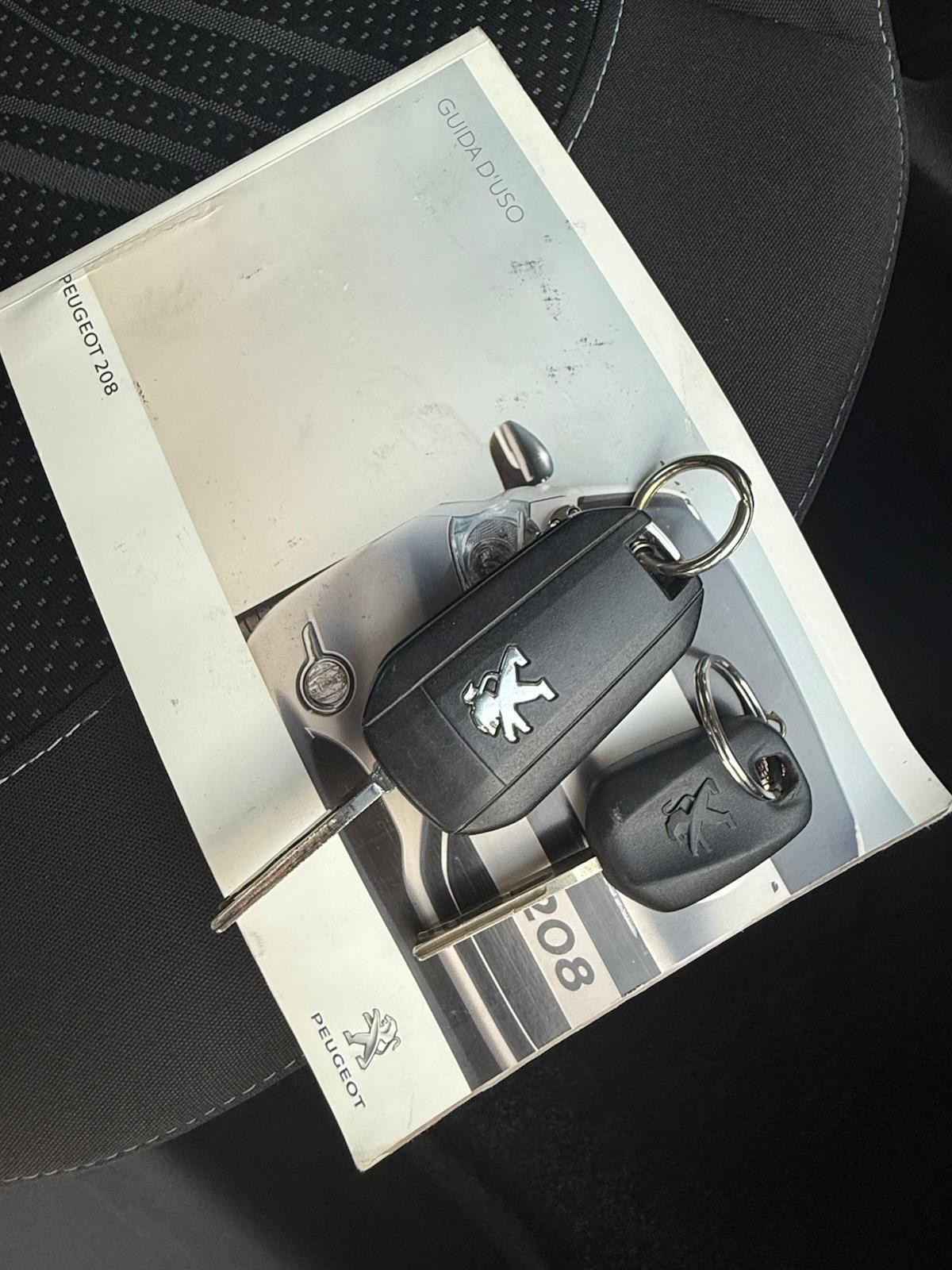 Peugeot 108 PureTech 82 5 porte Allure