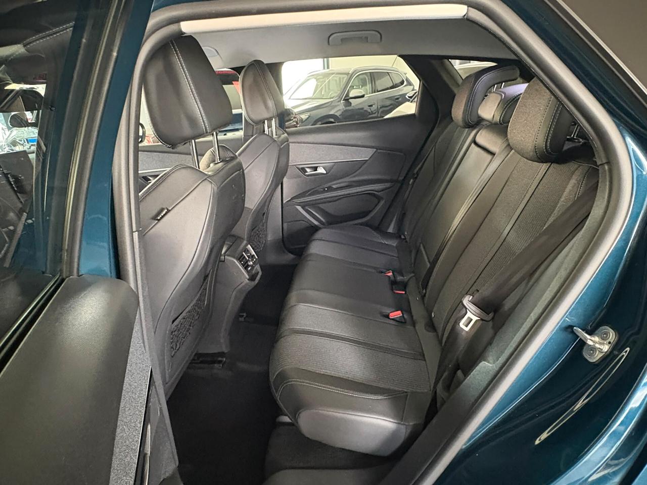 Peugeot 3008 BlueHDi 130 S&S EAT8 Allure Pack