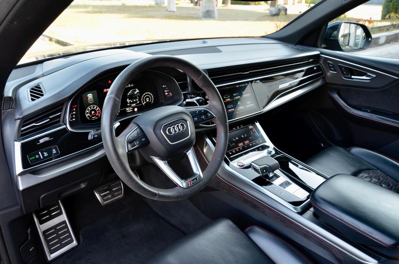 AUDI RS Q8 4.0 MHEV QUATTRO 600cv TIPTRONIC, SERVICE UFF AUDI, TETTO, MATRIX, HI-FI BANG&OLUFSEN, GANCIO TRAINO, EURO 6D, PERMUTE