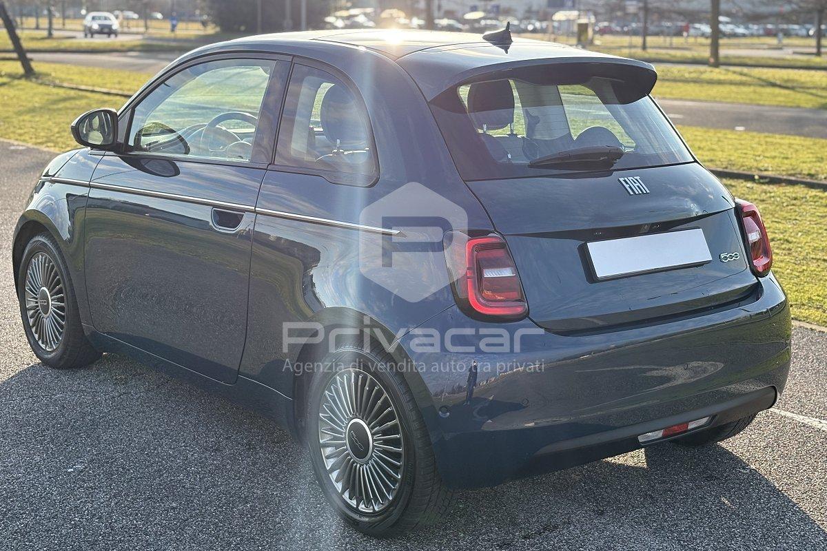 FIAT 500e Berlina 42 kWh Icon