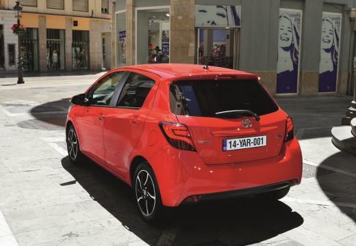 TOYOTA Yaris III 2015 - Yaris 5p 1.5h Active my16