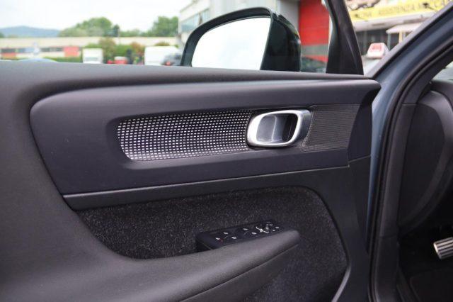 VOLVO XC40 D3 AWD Geartronic R-design