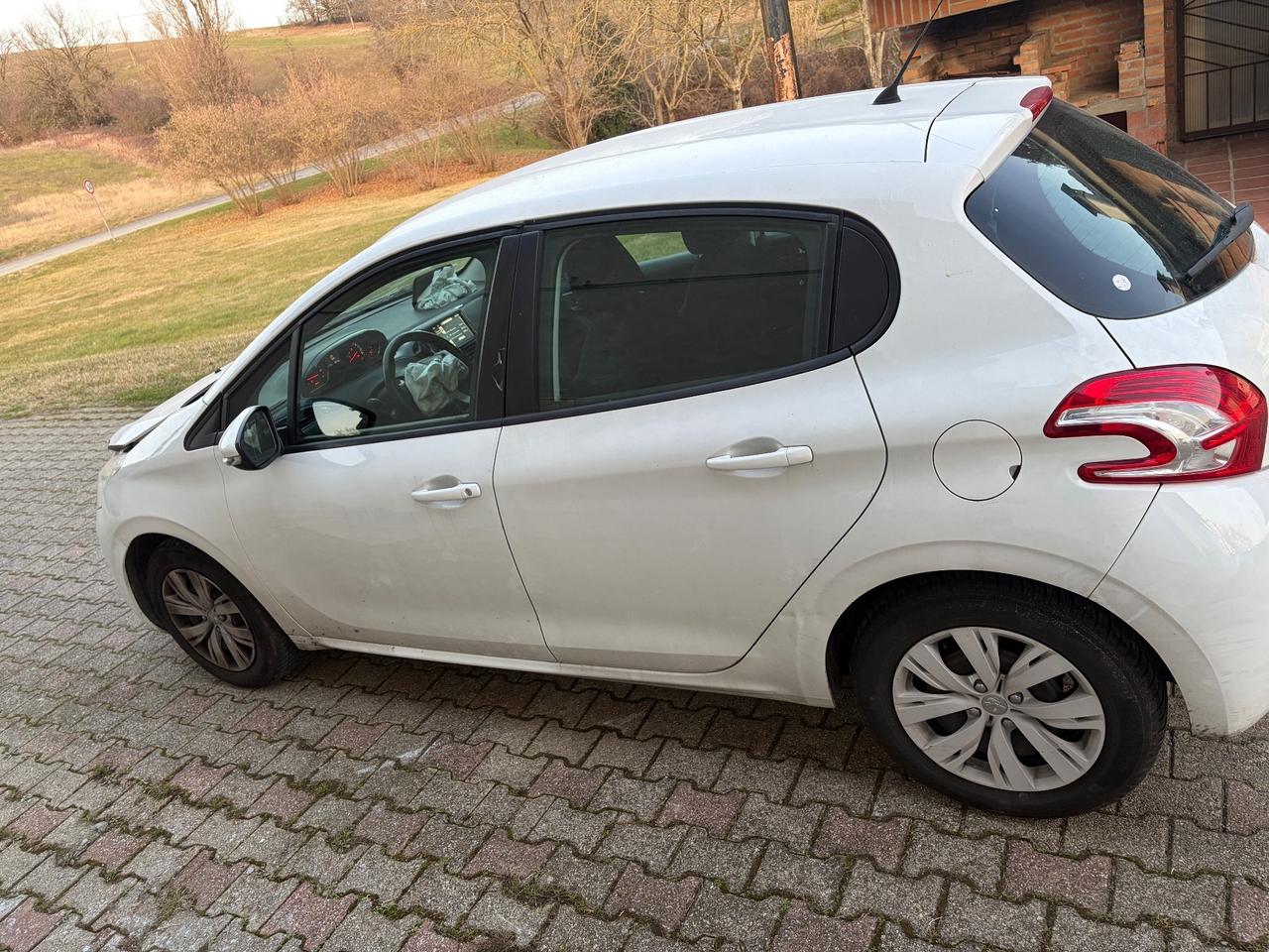 Peugeot 208 1.2 PURETECH INCIDENTATA MARCIANTE