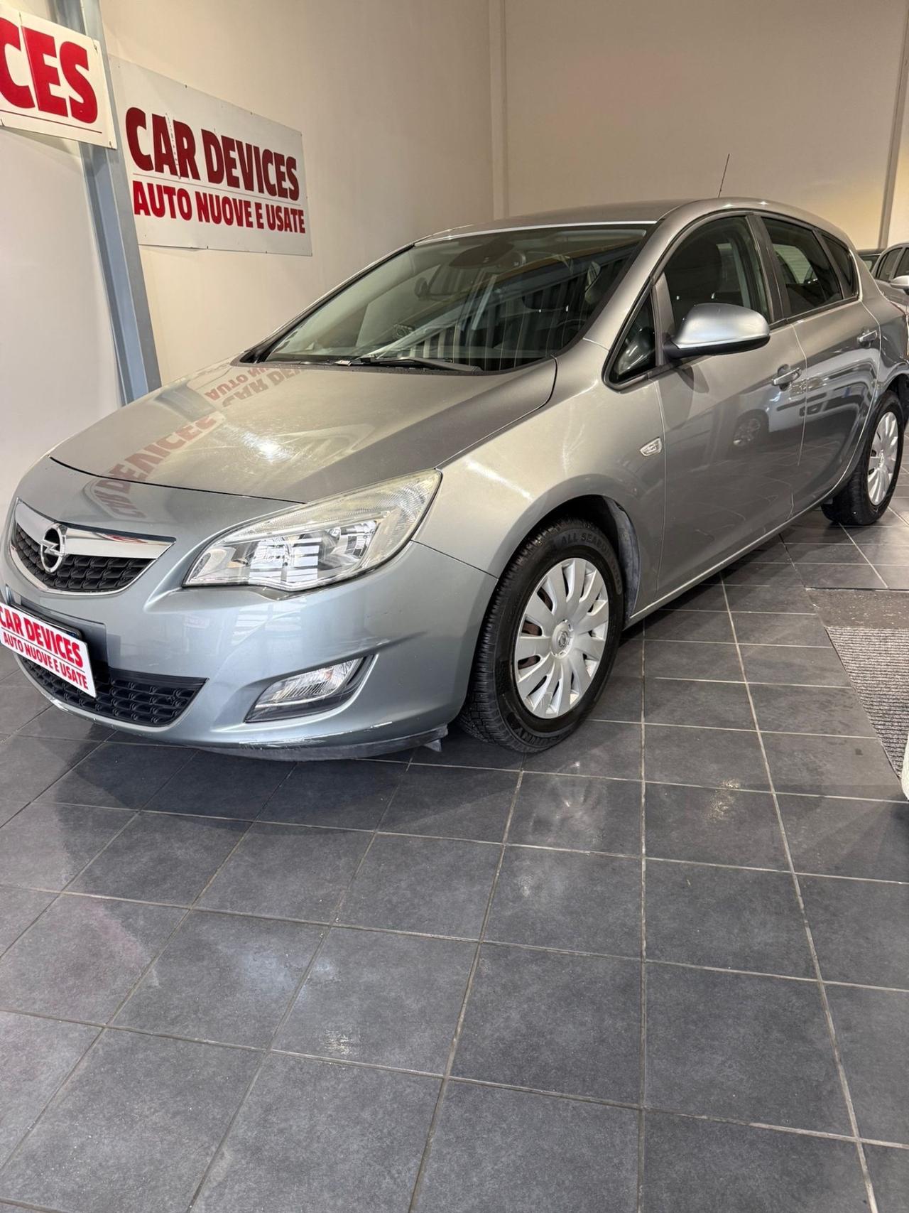 Opel Astra 1.7 -UNICO PROPRIETARIO-NEOPATENTATI