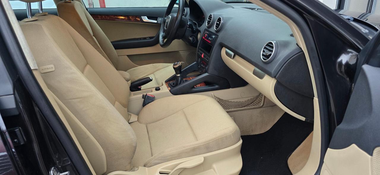 Audi A3 2.0 16V TDI Ambiente