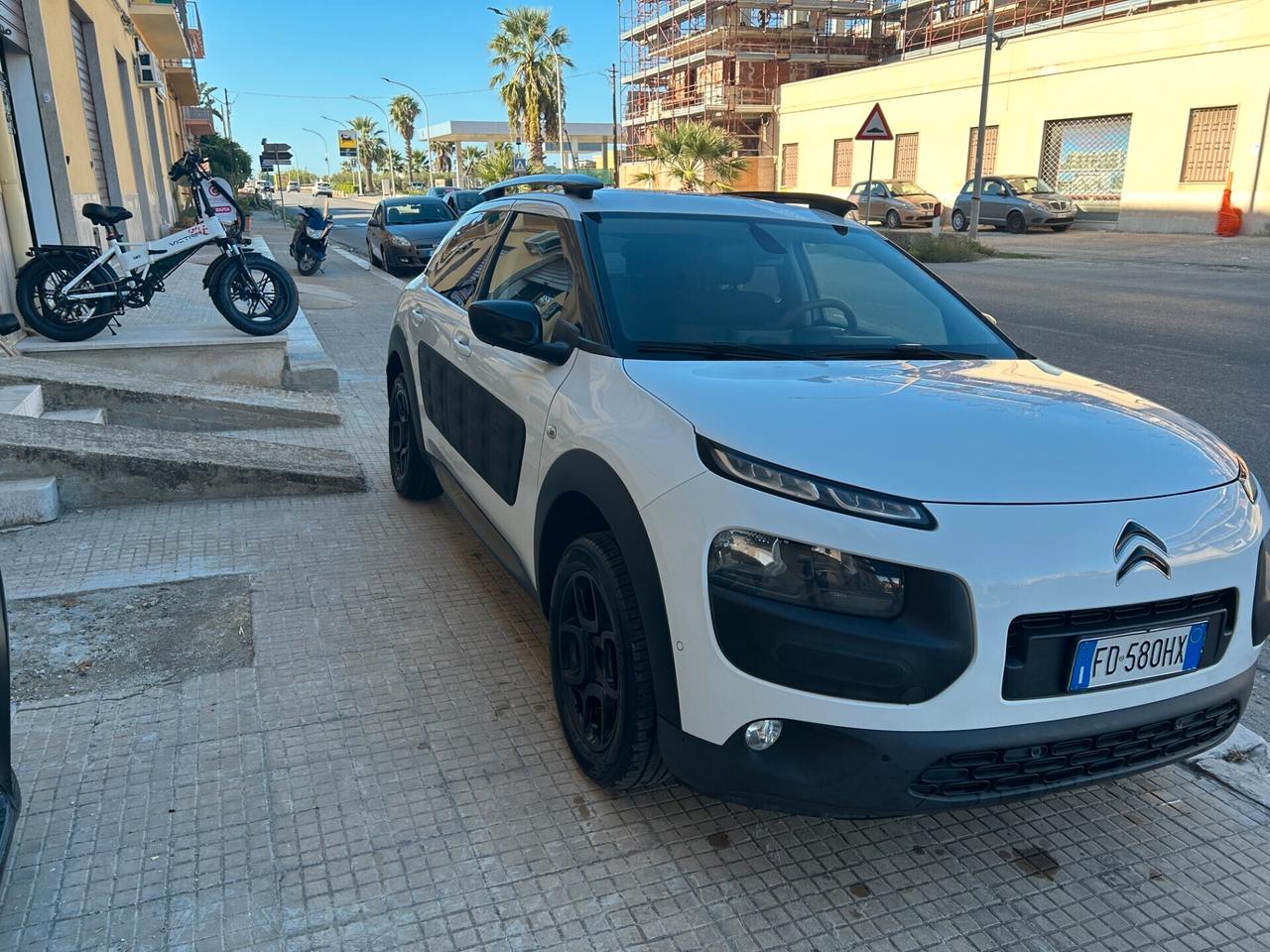 Citroen C4 Cactus BlueHDi 100 Shine