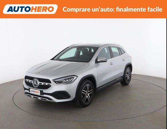 MERCEDES-BENZ GLA 180 Automatic Sport