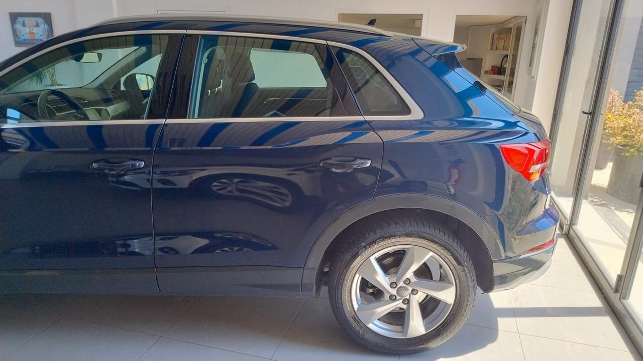 Audi Q3 35 TDI S tronic Business Advanced