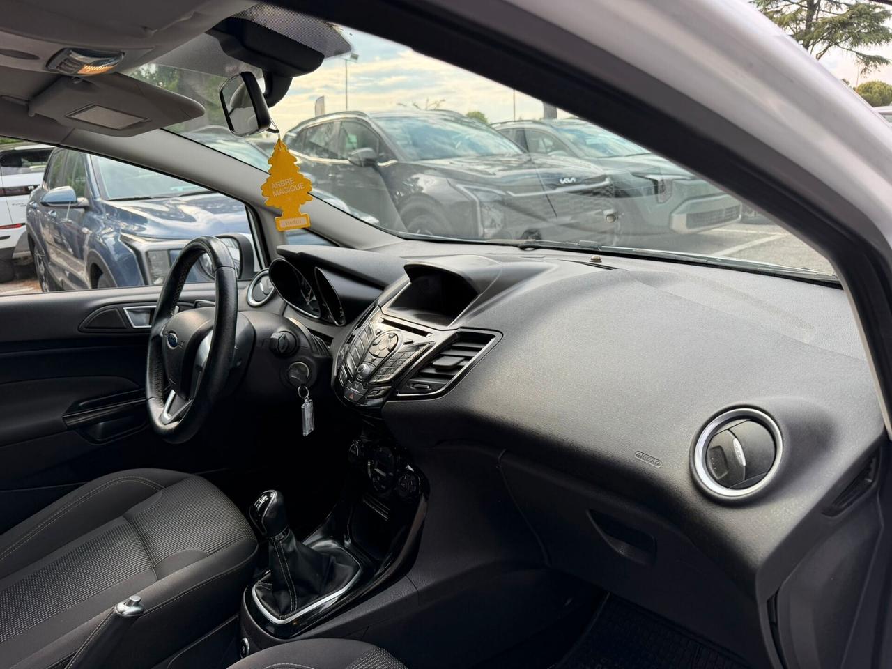 Ford Fiesta 1.4 5p. Bz.- GPL Titanium