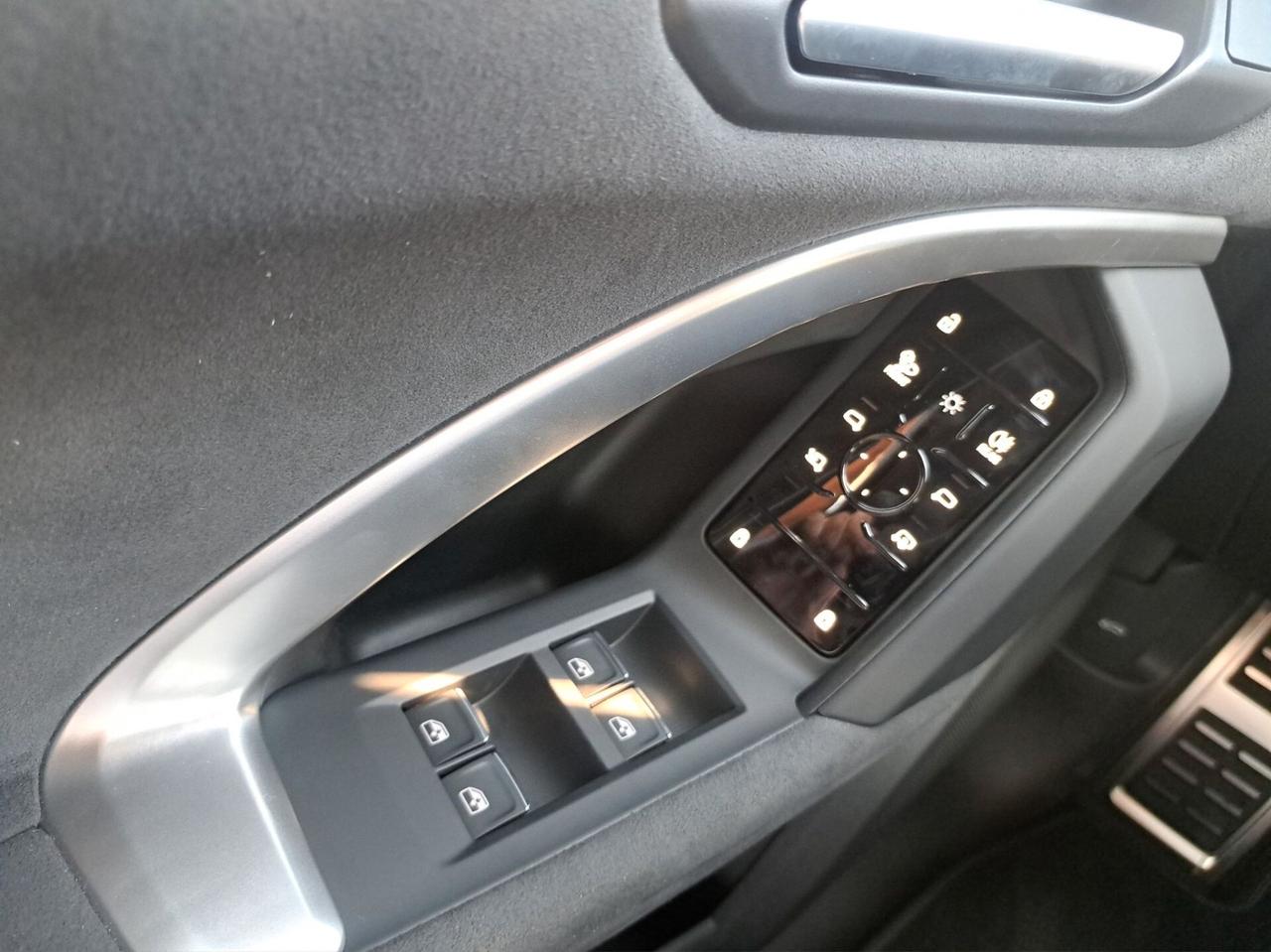 Audi Q5 TDi 150 kW mHEV+ S tronic quattro line edition