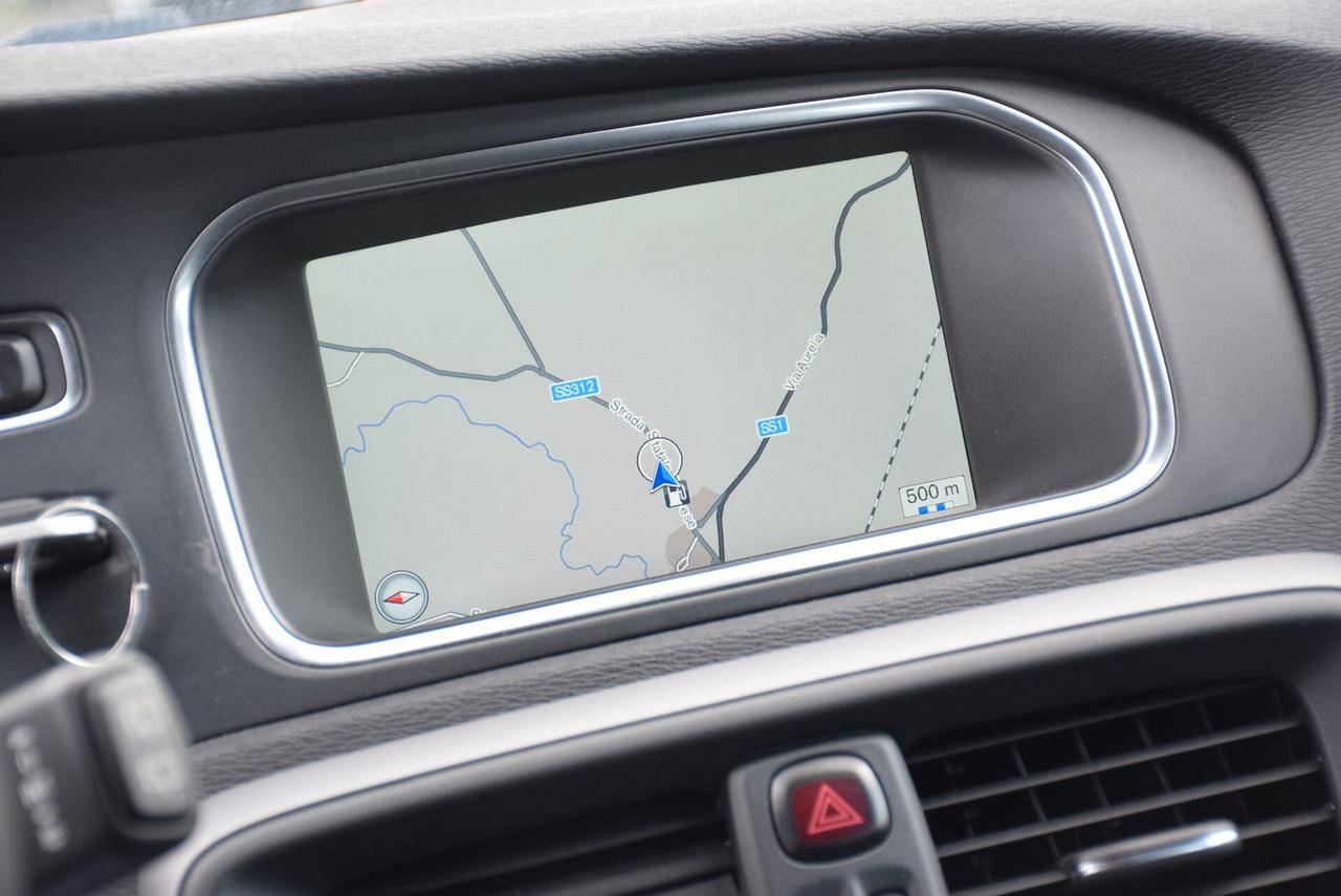 Volvo V40 GANCIO D2 1.6 115CV Business Edition NAVI CRUISE SENSORI BT OK NEOPATENTATI