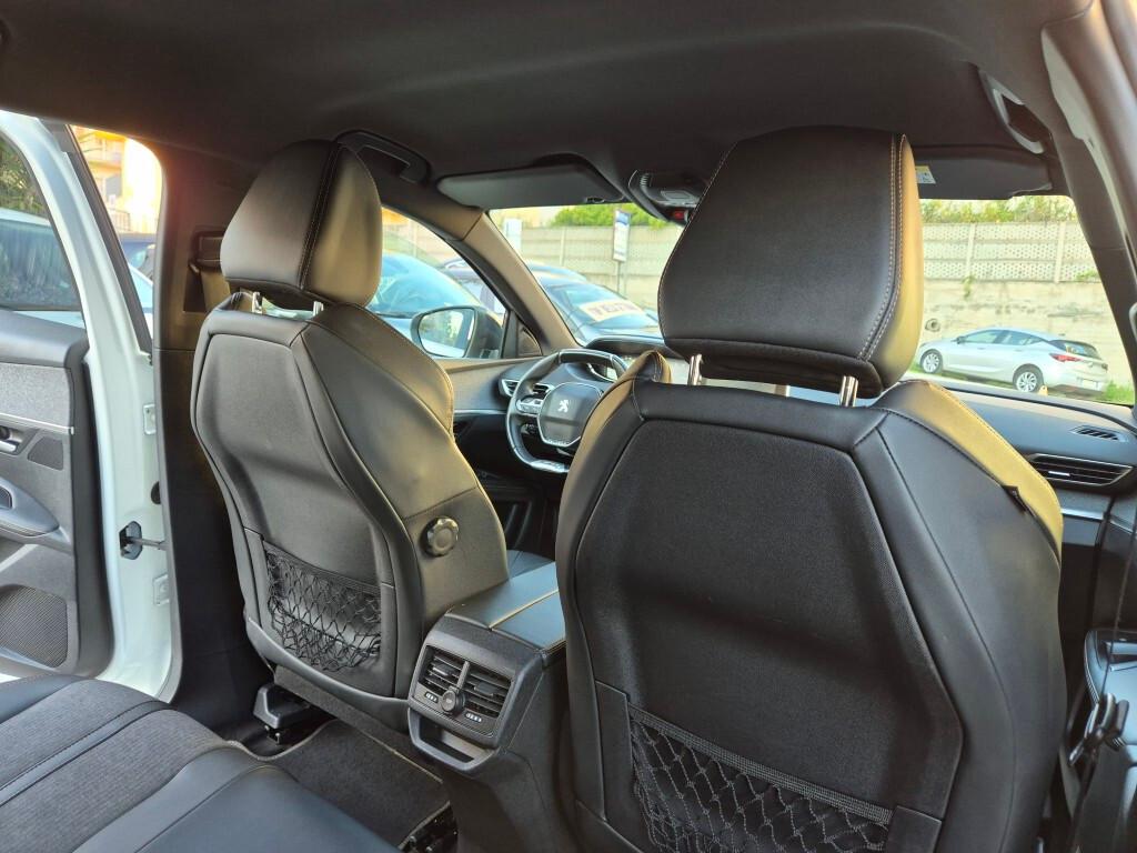 Peugeot 3008 GT-LINE EAT8 BlueHDi 130CV