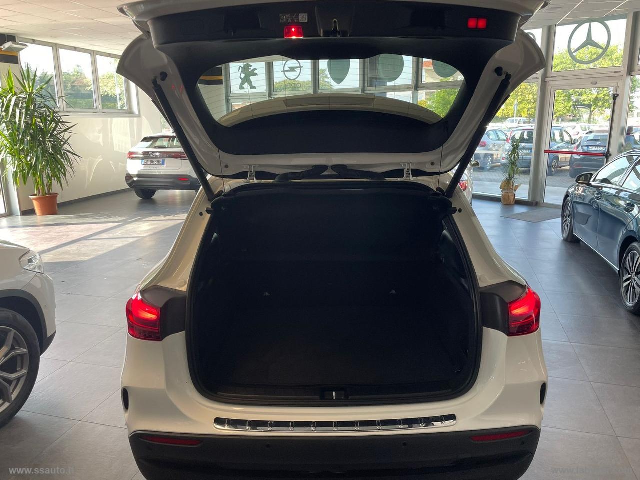 MERCEDES-BENZ GLA 200 d Automatic AMG Line Adv.Plus TETTO PANORAMICO