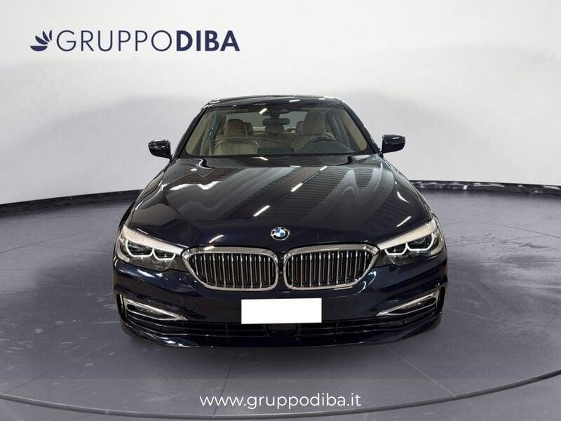 BMW Serie 5 G30 2017 Berlina Benzi 540i xdrive Luxury auto