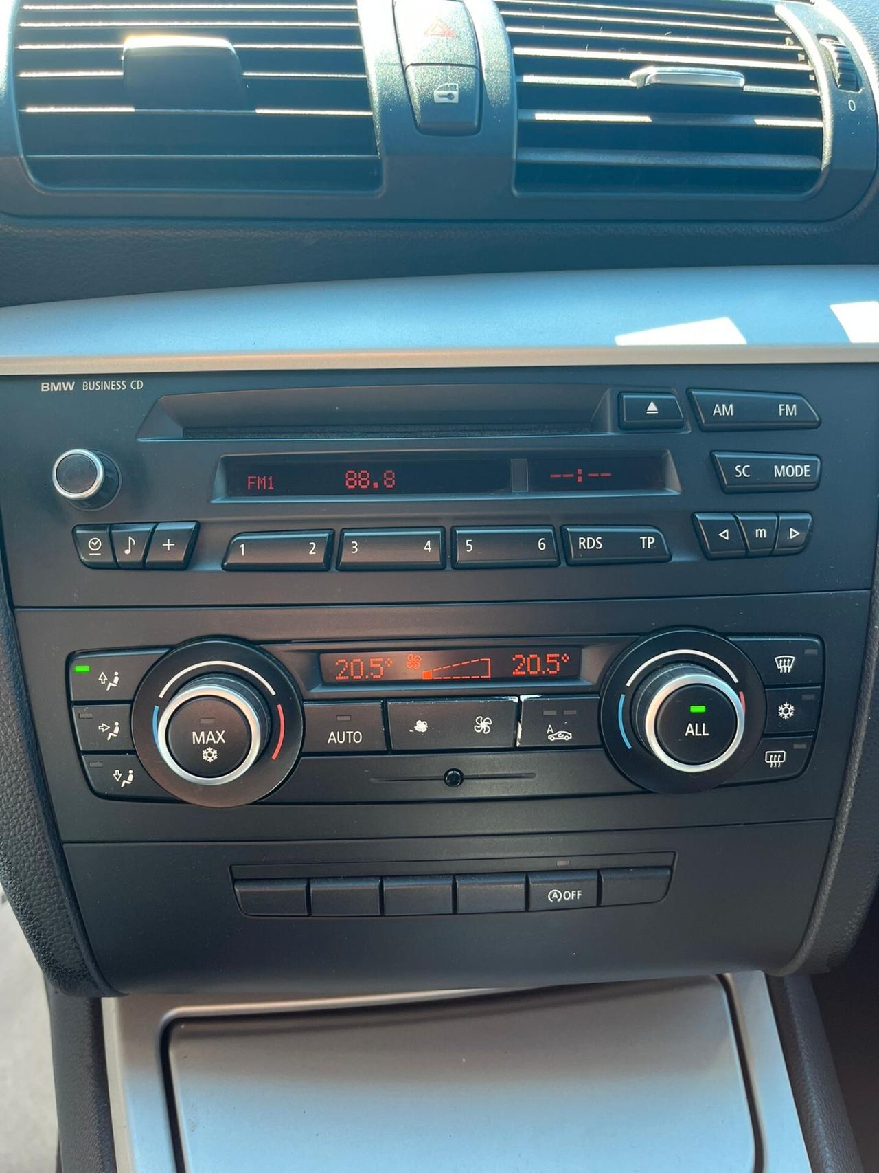 Bmw 118 118d 2.0 143CV cat 5 porte Futura DPF