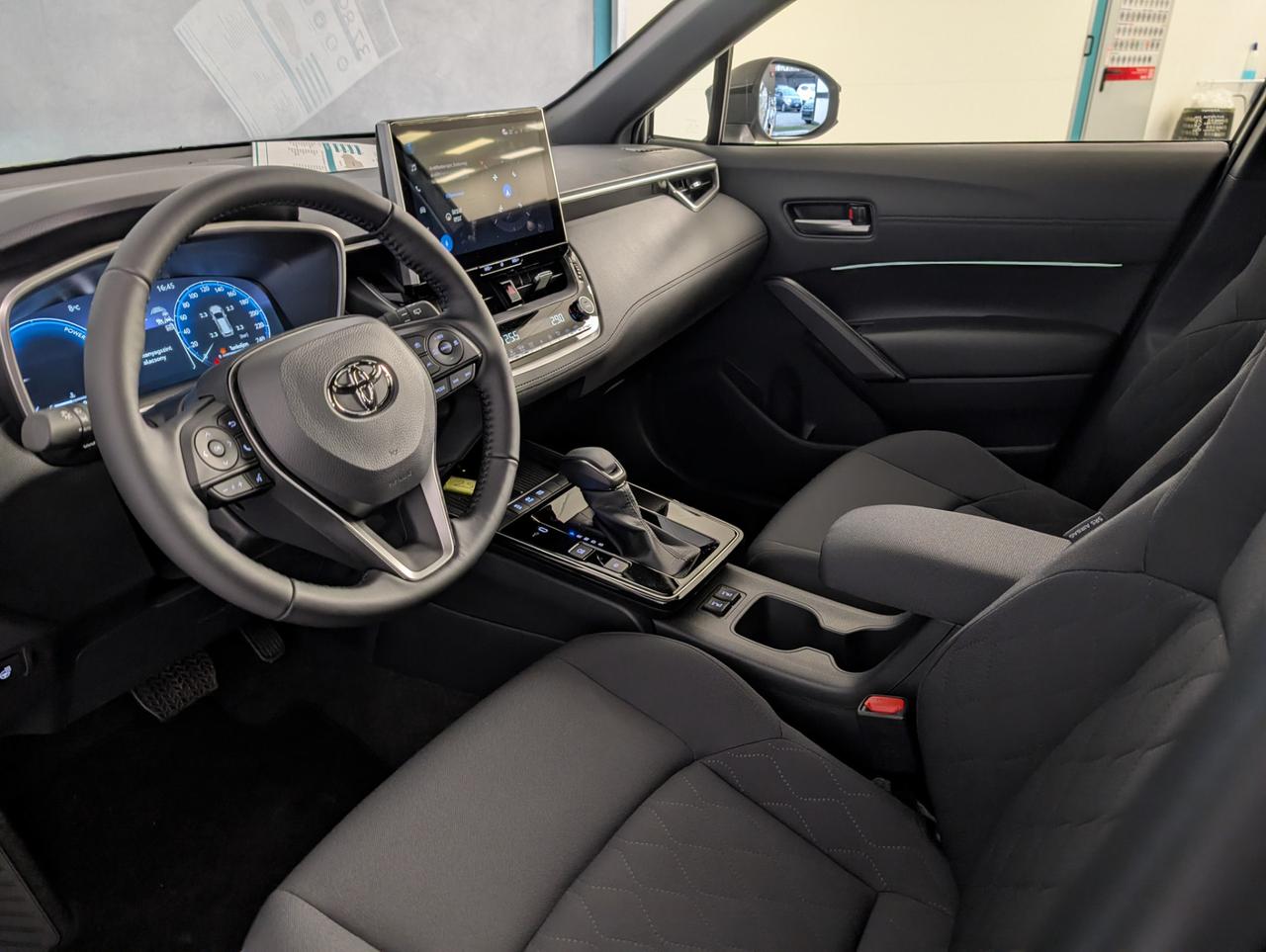 Toyota 1.8 Hybrid 140cv e-cvt Icon Style