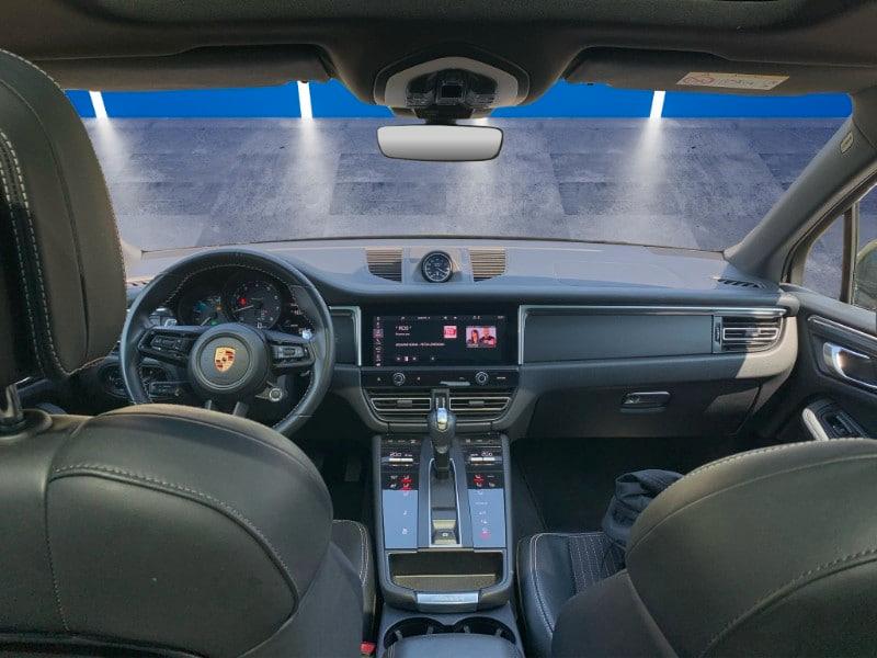 PORSCHE Macan 2.0 T