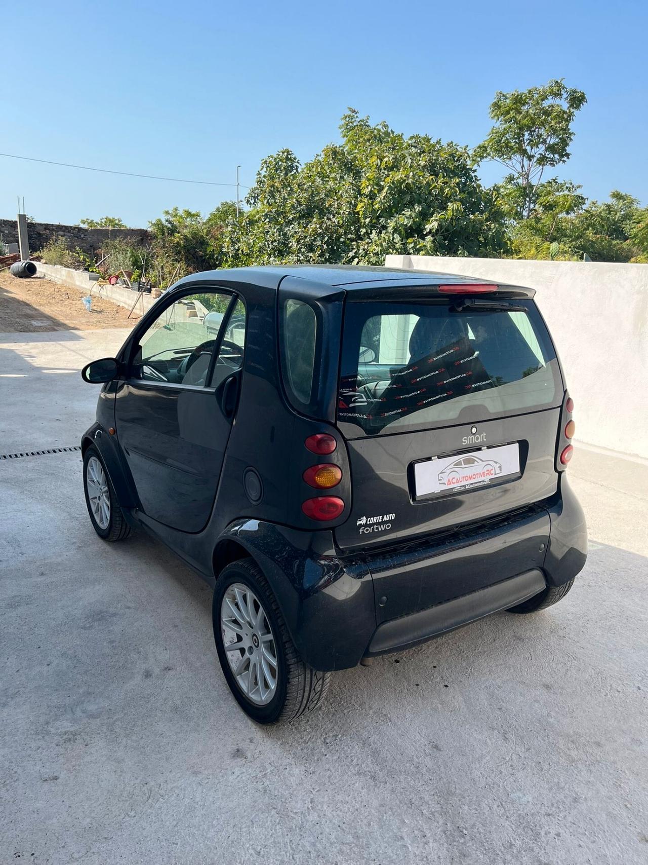 Smart ForTwo 700 coupé pure (45 kW)