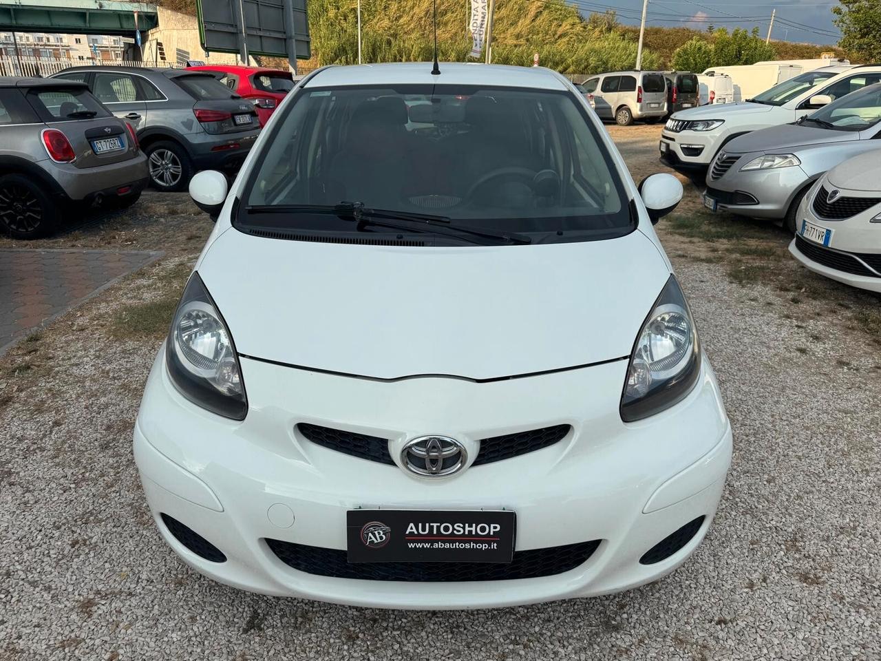 TOYOTA - Aygo - 12V VVT-i 5 porte Deep Ocean Connect - NEOPATENTATI - FINANZIABILE
