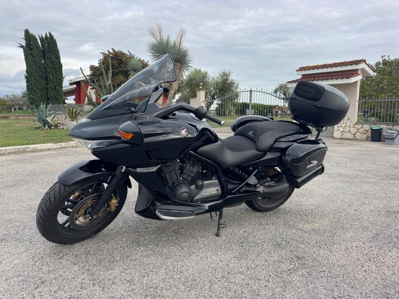 Honda DN-01 Benzina